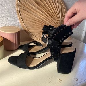 *LAST CHANCE* Max Studio heeled sandals